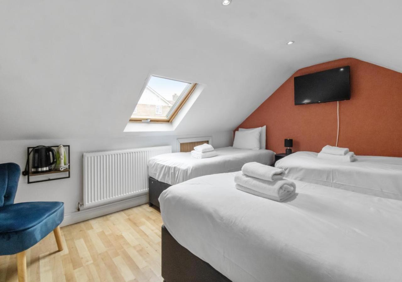 Experience Comfort & Style Cosy Private In Roundway Appartamento Londra